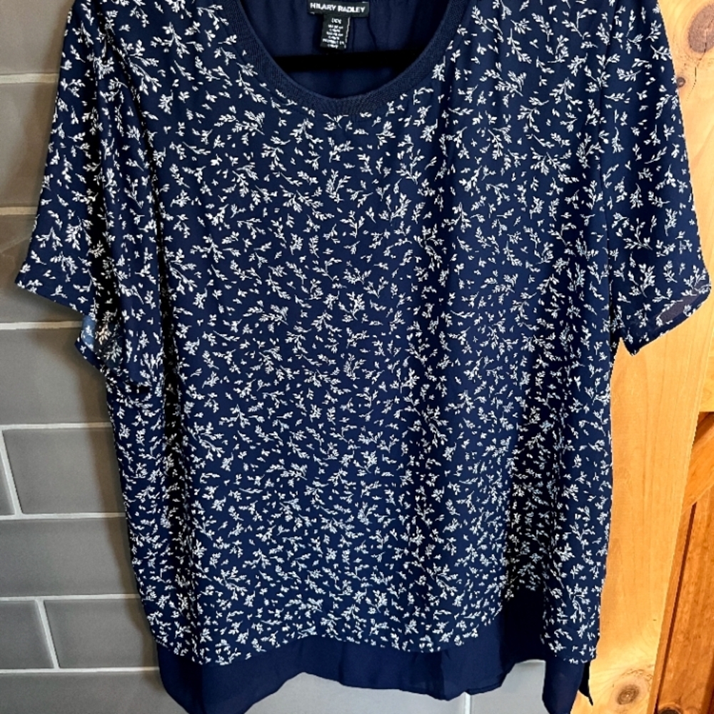 Hilary Radley Navy Blue Floral Short Sleeve Top